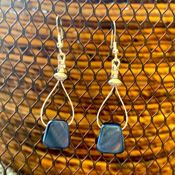 Tamera’s Creations Jewelry - Mother of Pearl Earrings